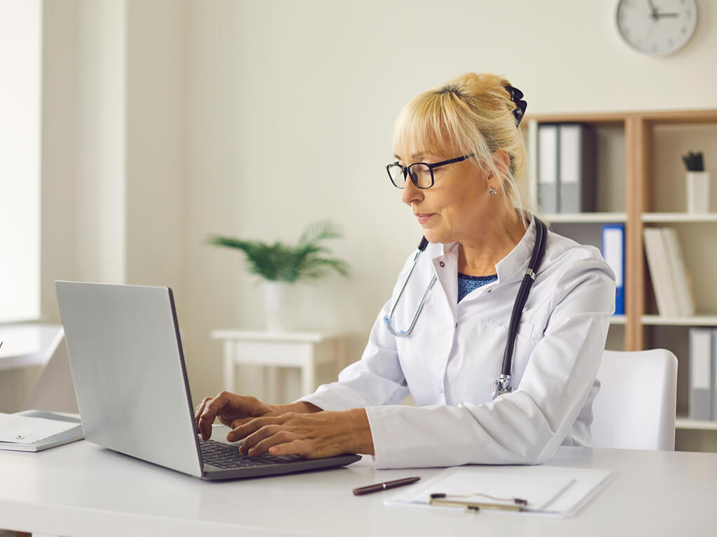 EMR/EHR EMR/EHR